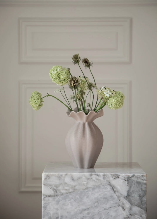 Nellie Vase Medium, Sand