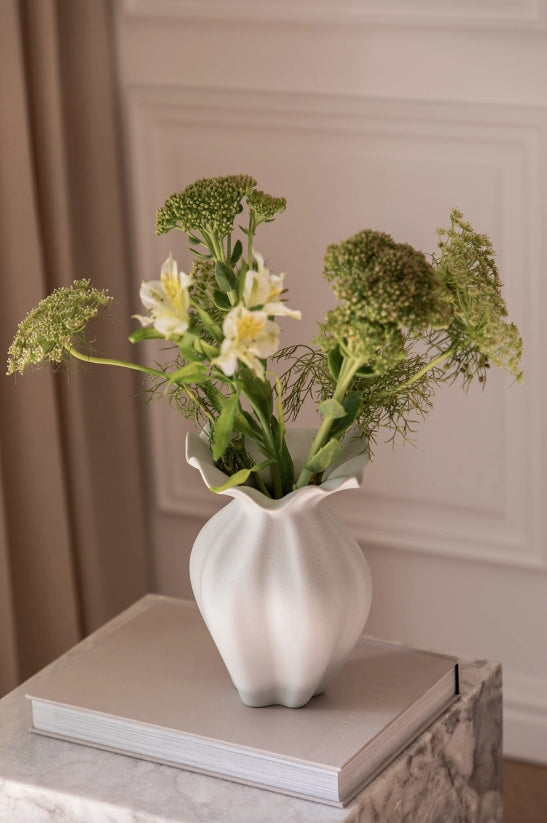 Nellie Vase Medium, Off White