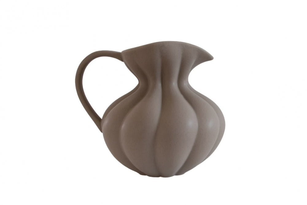 Nellie Jug No. 1, Brown