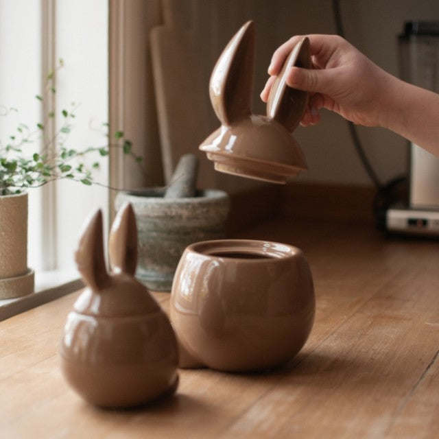 Eating Rabbit Large, Shiny Nougat