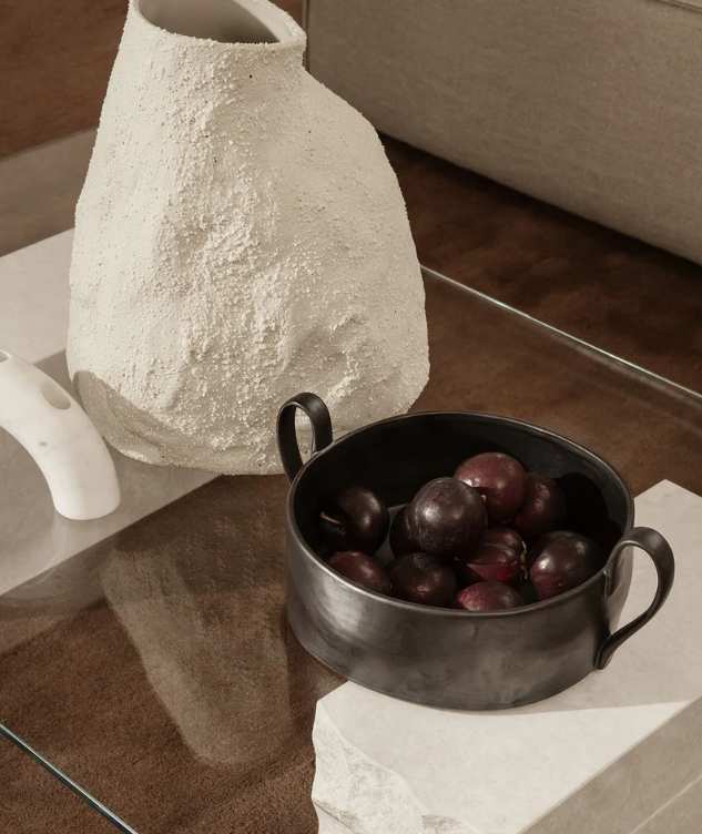 Vulca Vase Medium, Off-White