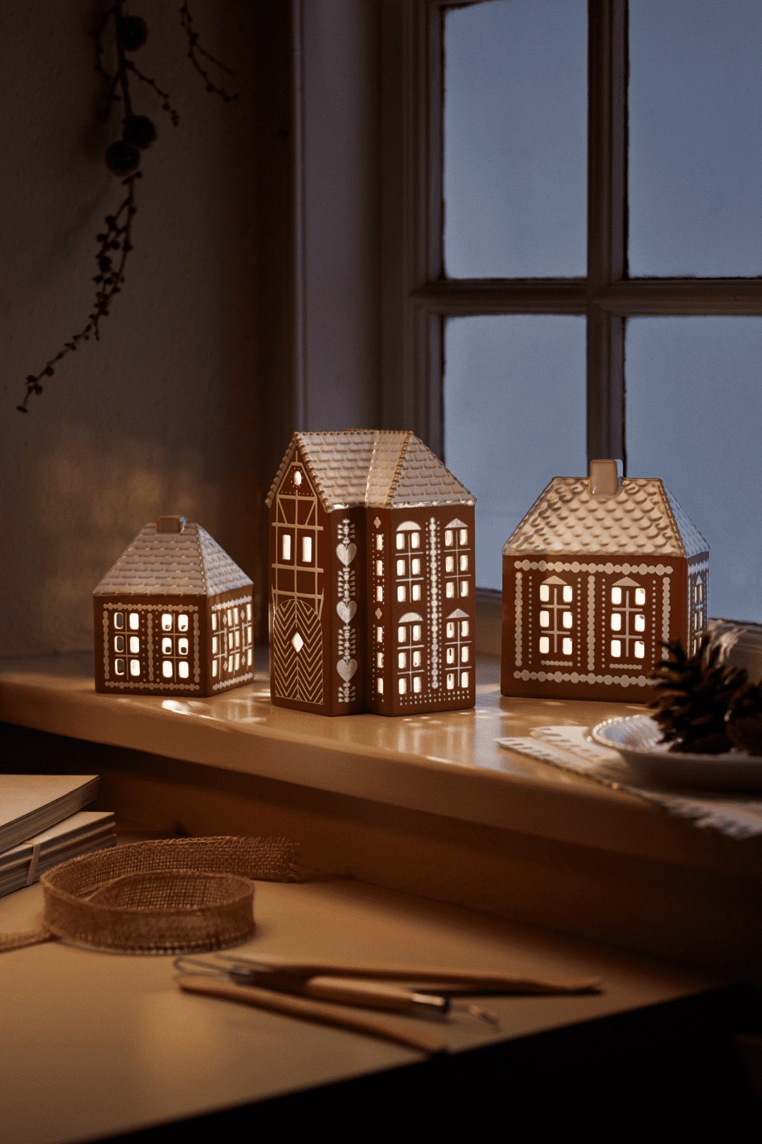 Gingerbread Lyshus, Stor