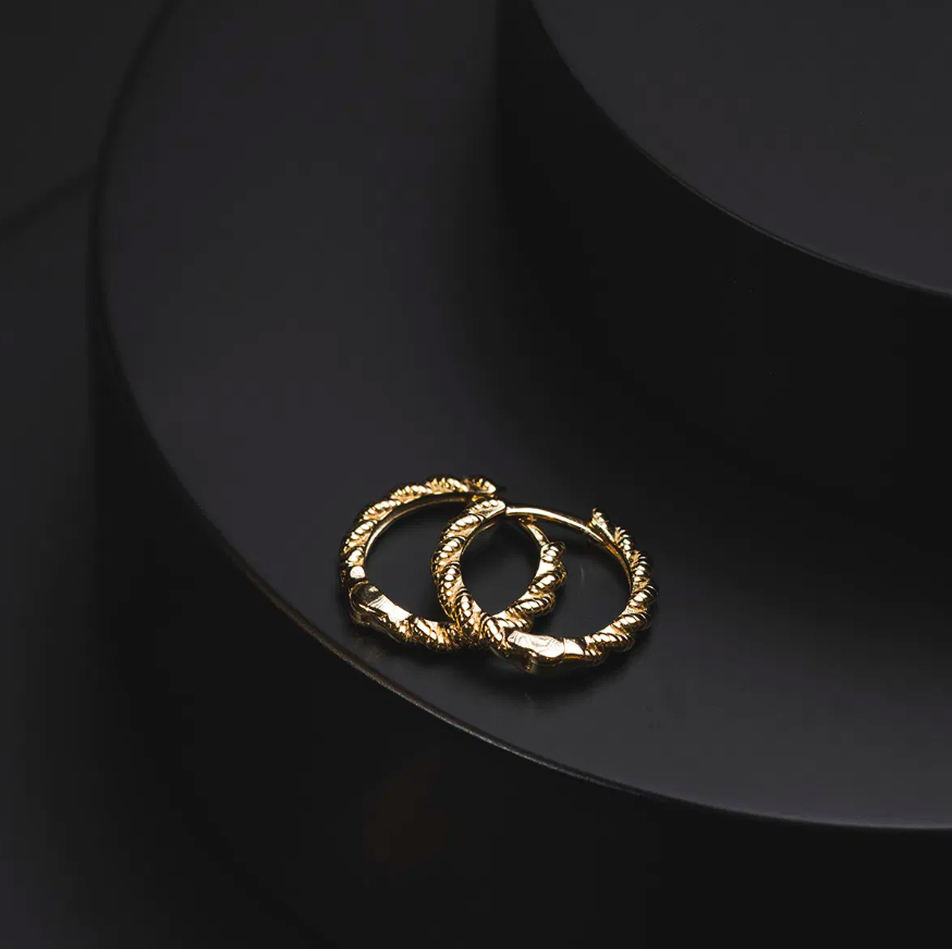 Øreringer i forgylt sølv