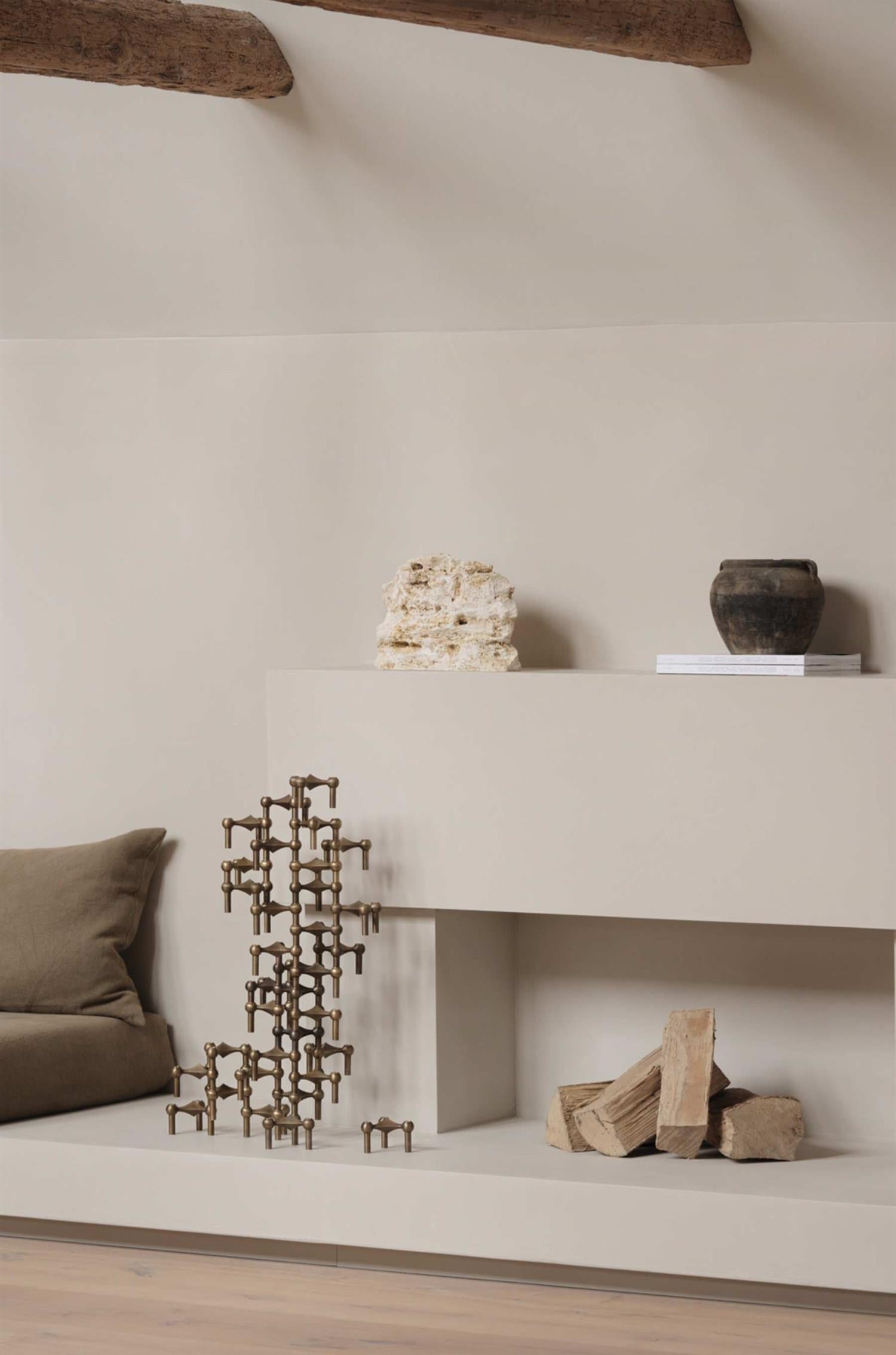 Lysestake, Bronzed brass