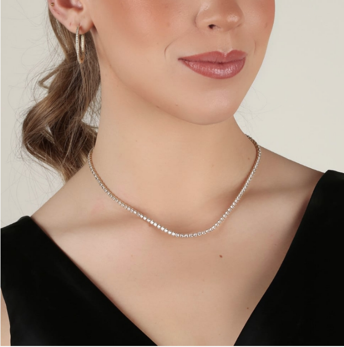 SIRI FORGYLT HALSKJEDE