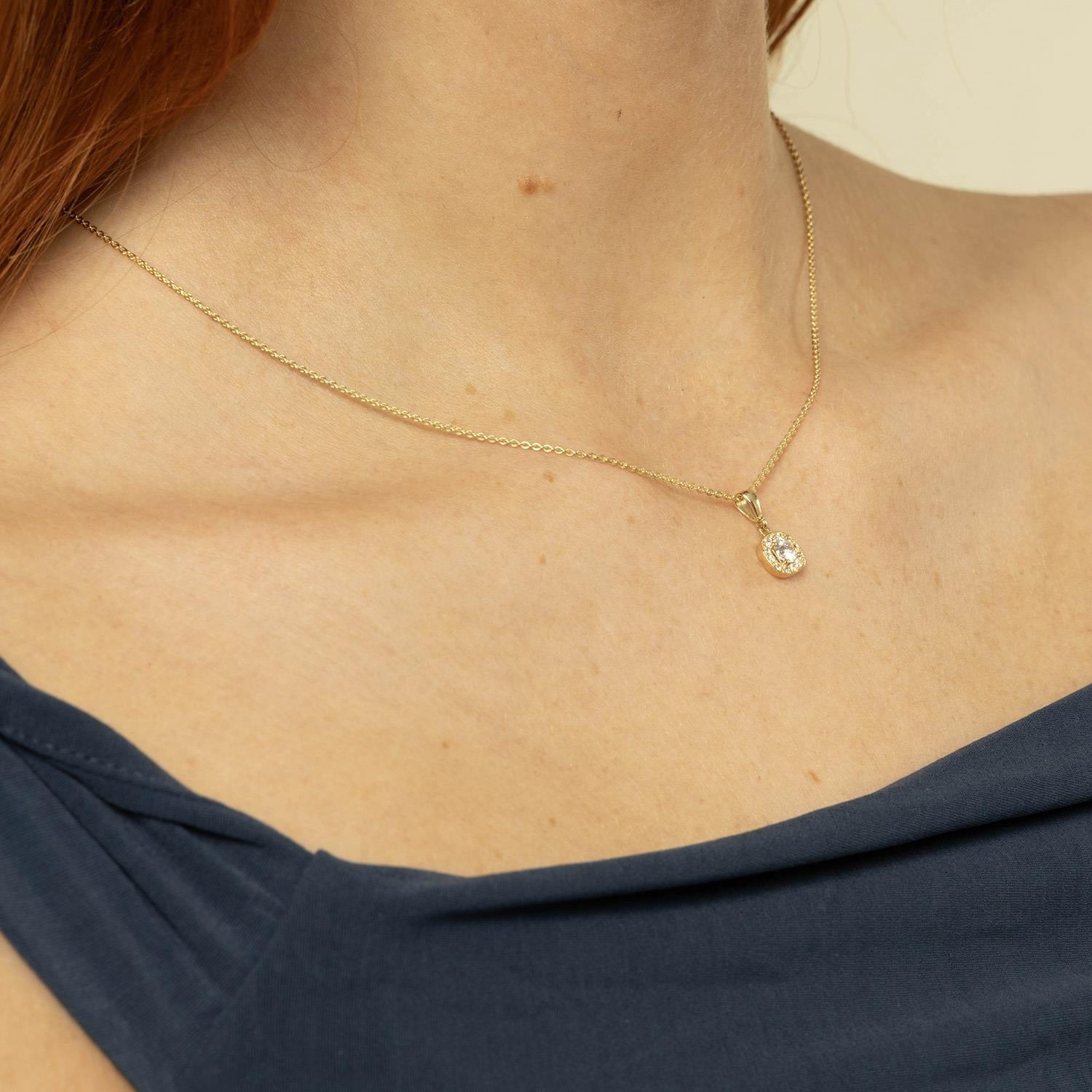 Smykke i gull med zirkonia