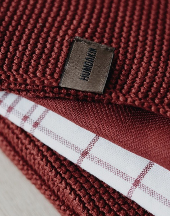 STRIKKET KJØKKENHÅNDKLE, MAROON