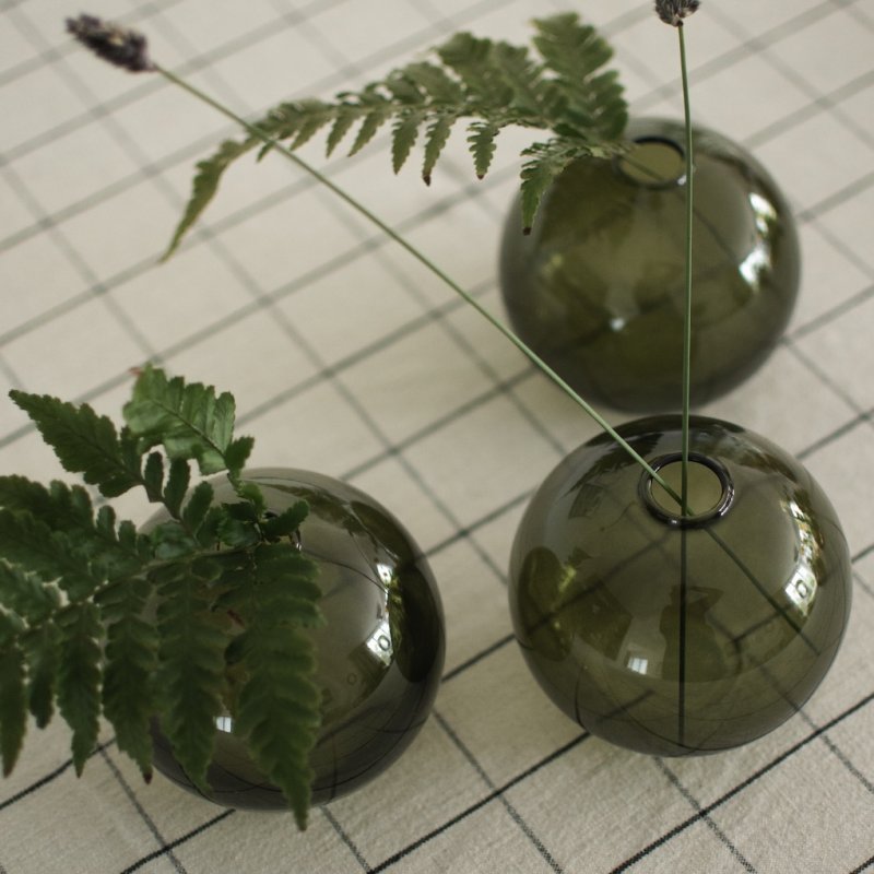 Ball Vase Ø10, Green