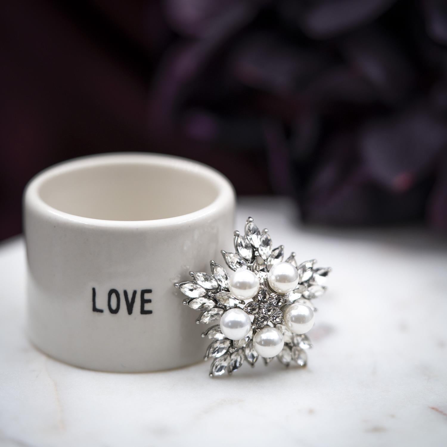 Julenål Snøstjerne med perler