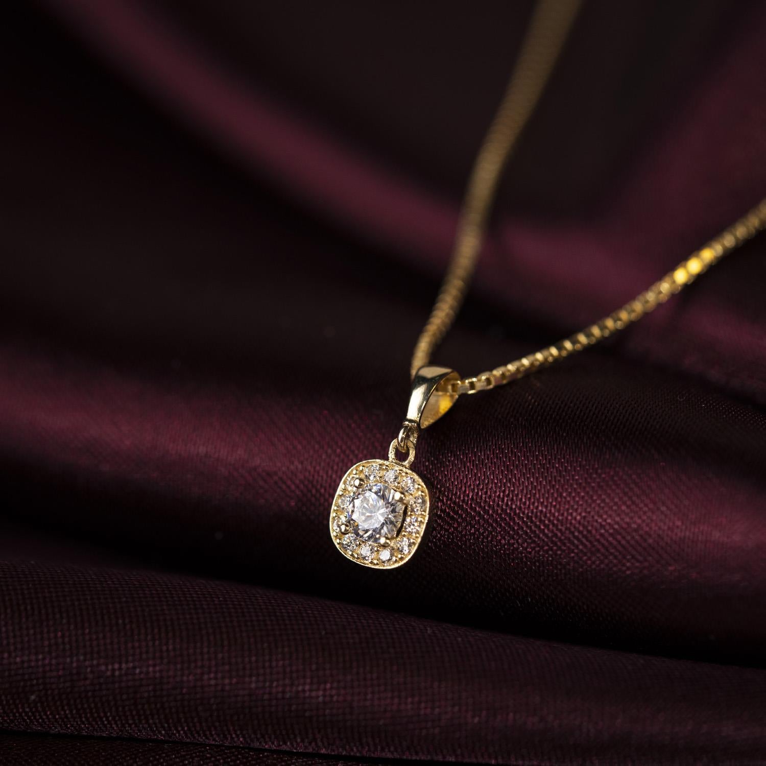 Smykke i gull med zirkonia