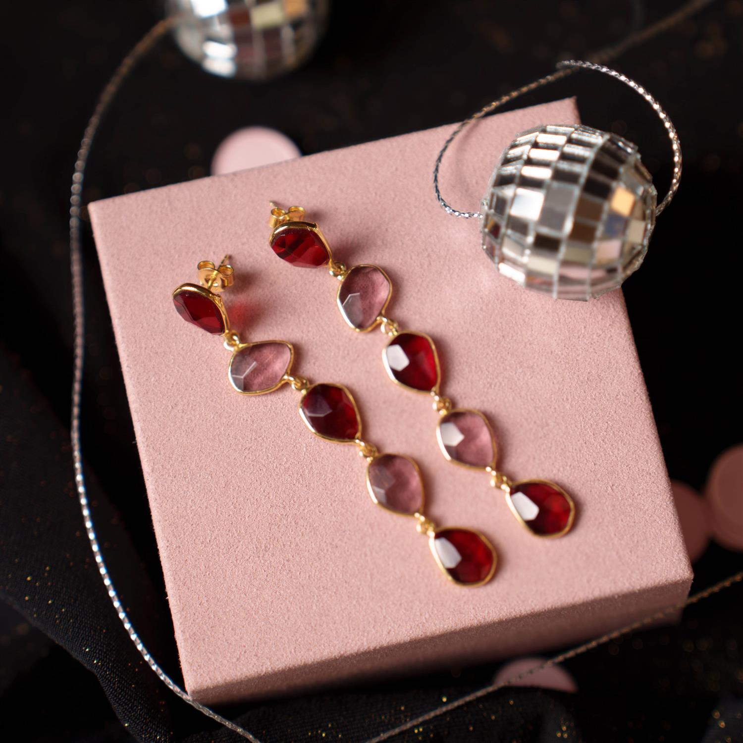 Mirage øredobber med rosa stener