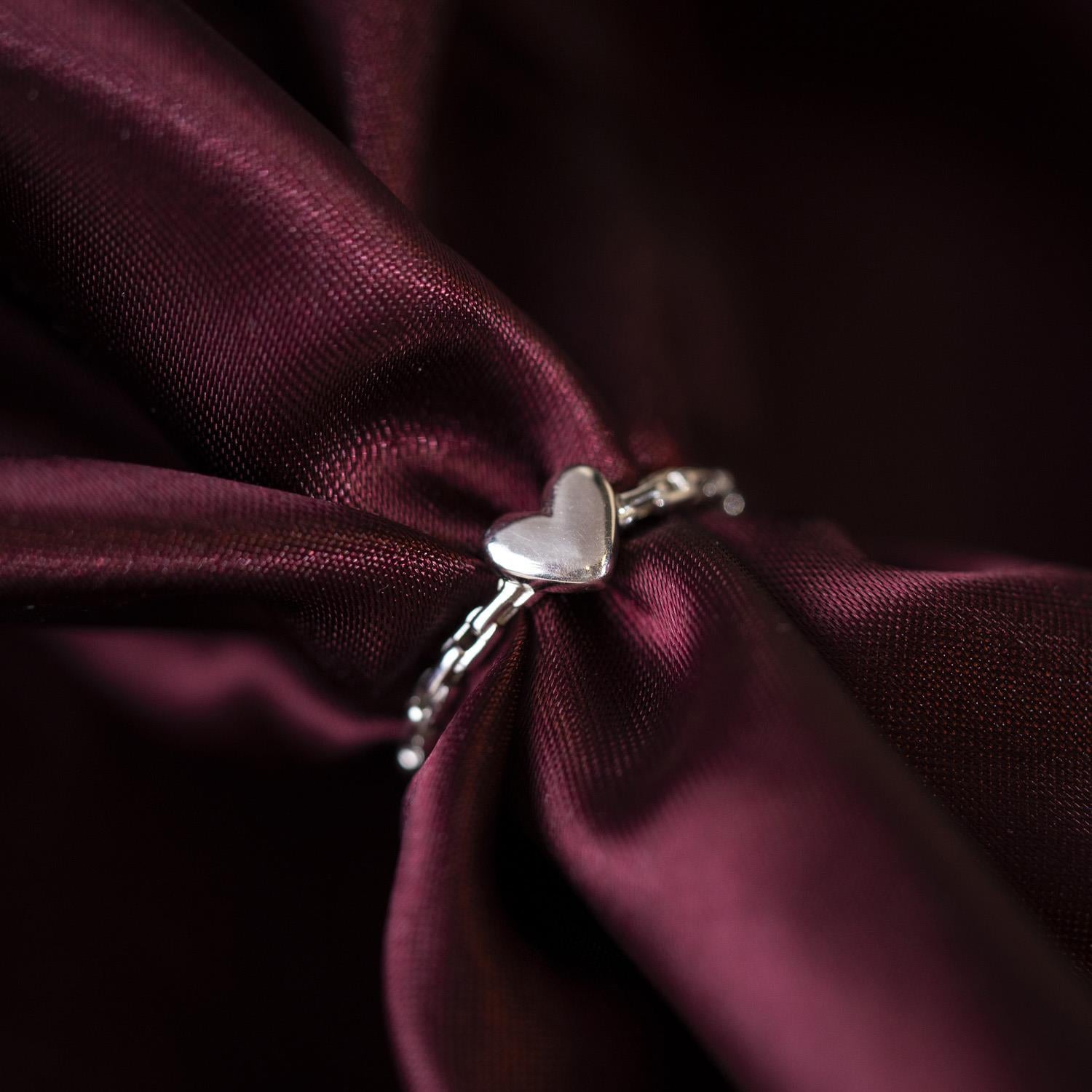 Ring i sølv med hjerte