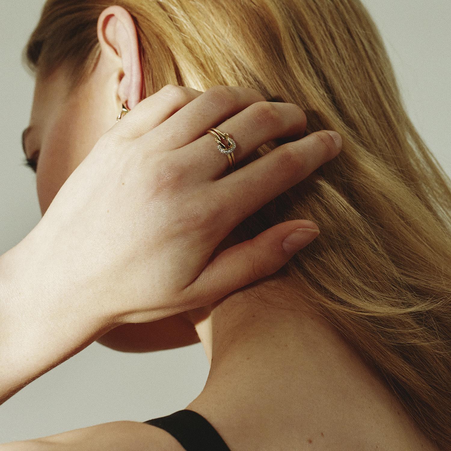 RING I GULL MED DIAMANT 0,15 CT WSI