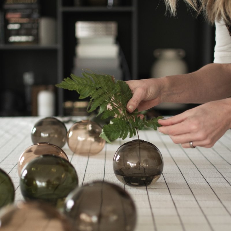 Ball Vase Ø10, Brown