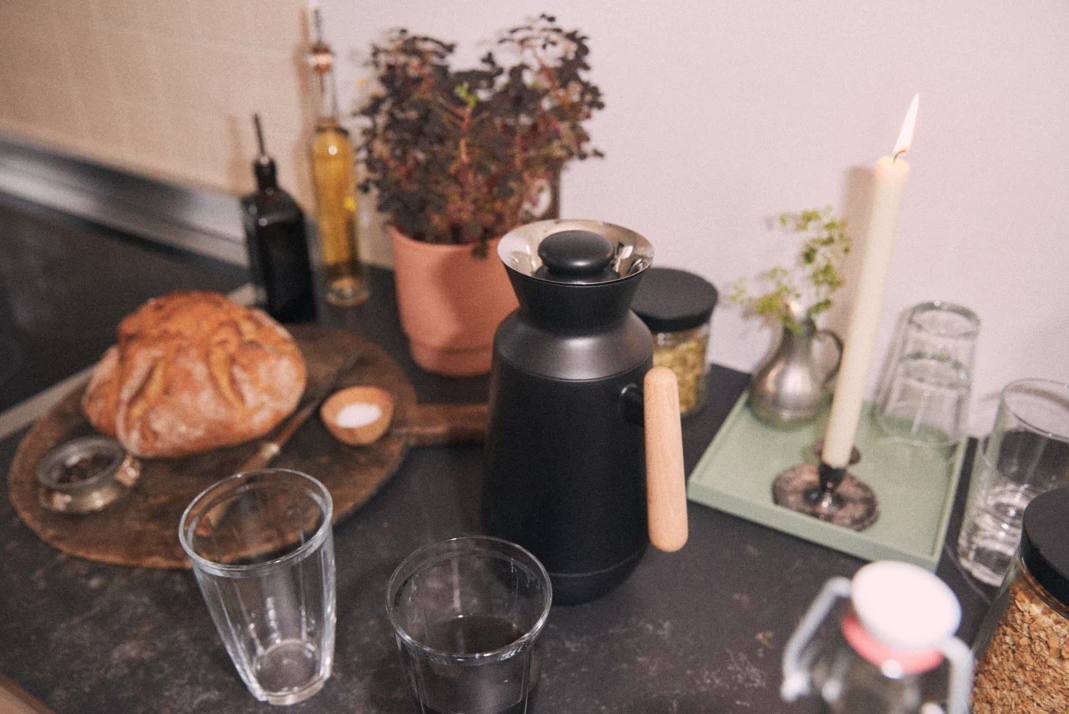 DayBreak Termokanne 1 L, Svart