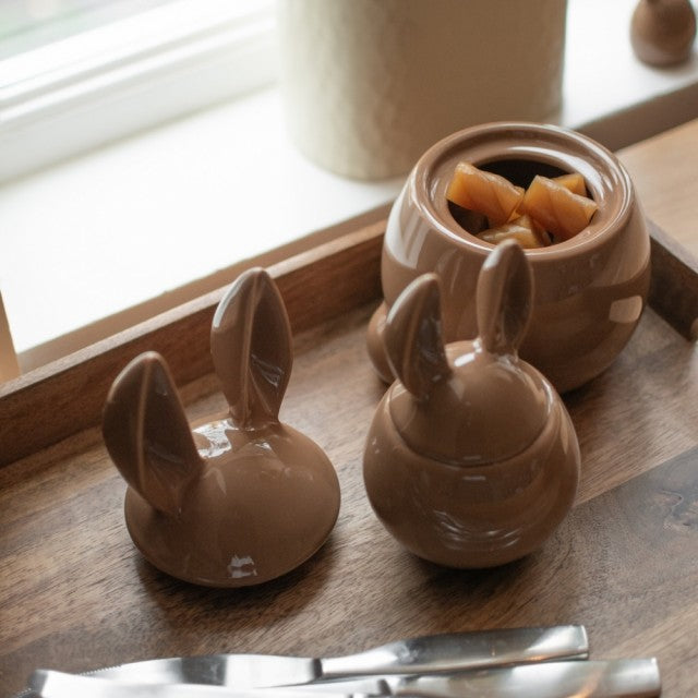 Eating Rabbit Small, Shiny Nougat