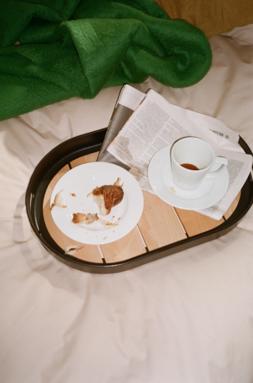 Carry Me Brett Svart, 48x31 cm