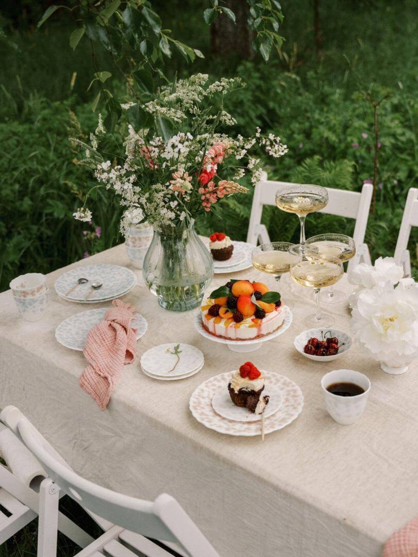 Slåpeblom rosa asjett, 21 cm