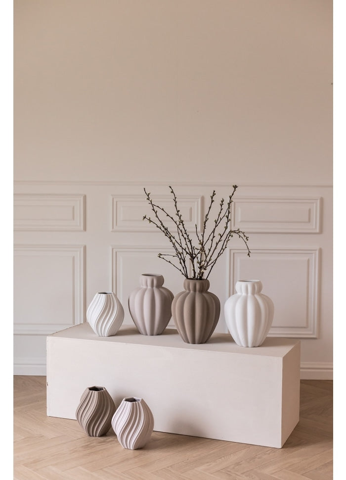 Penelope Vase Large, Sand