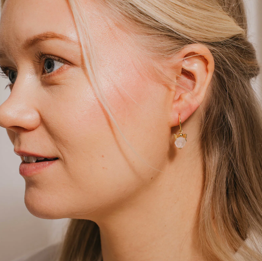 Bloom øredobber i forgylt sølv